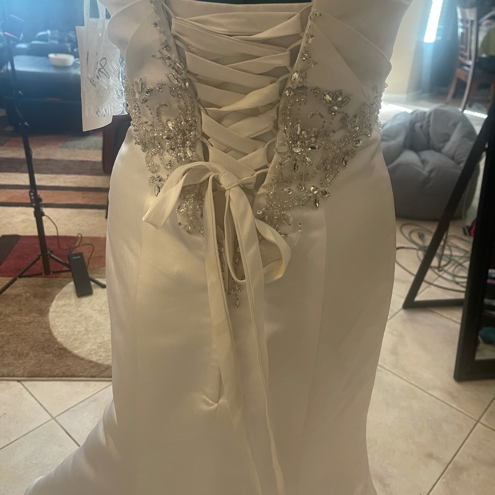 LAST MARKDOWN!Beautiful wedding dress by Anjali - Picture 2 of 13